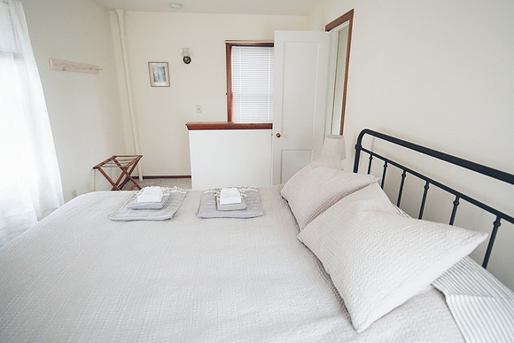 1217AirbnbEdgerton-61