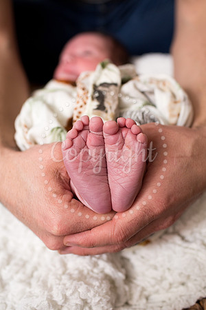 0405LiamsNewbornPictures-11